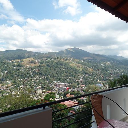 Kandyan Bluestar Villa Luaran gambar