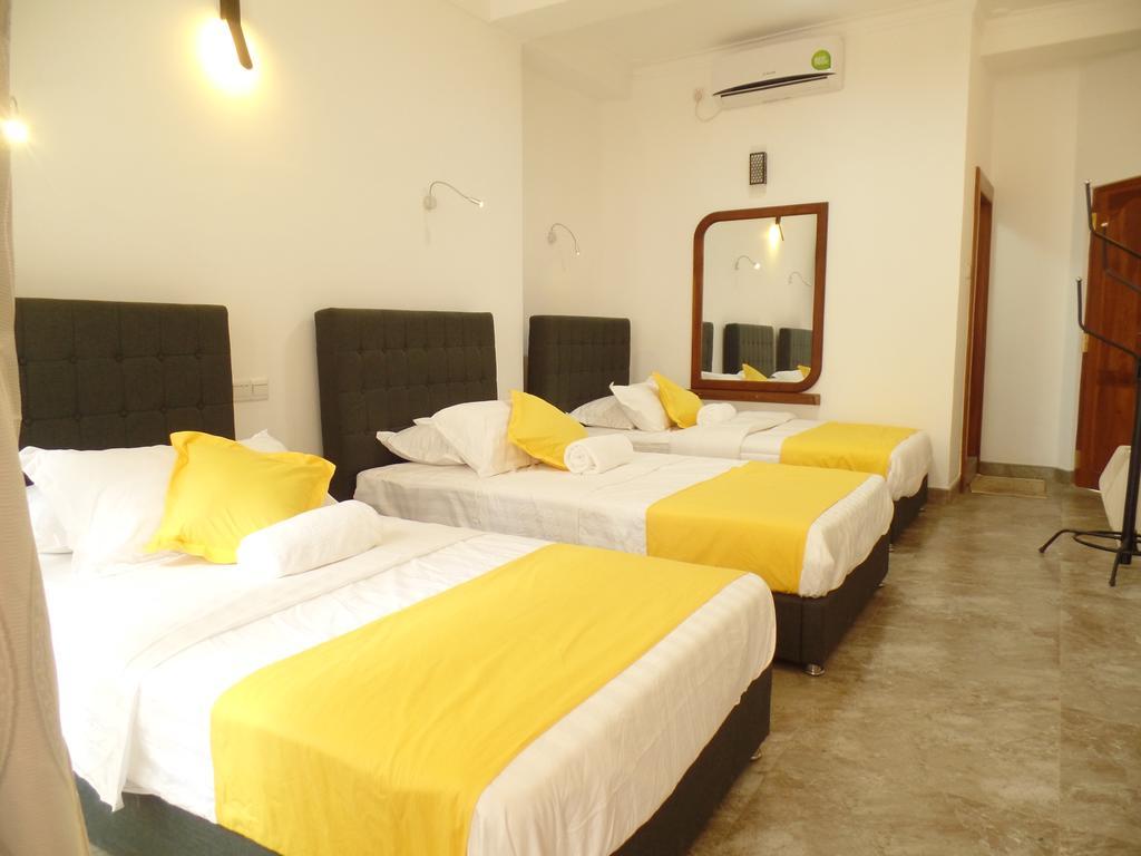 Kandyan Bluestar Villa Luaran gambar