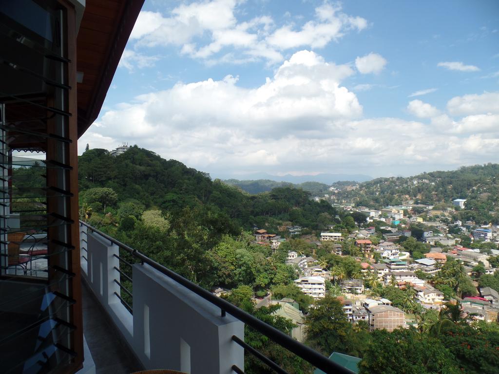 Kandyan Bluestar Villa Luaran gambar