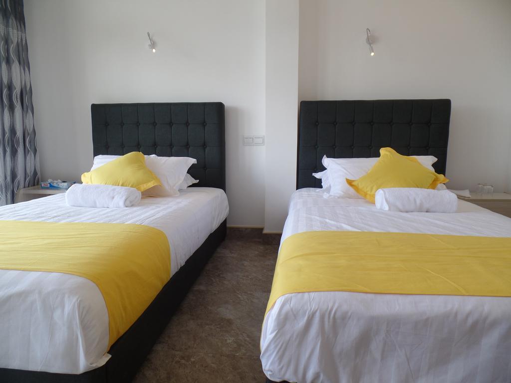 Kandyan Bluestar Villa Bilik gambar