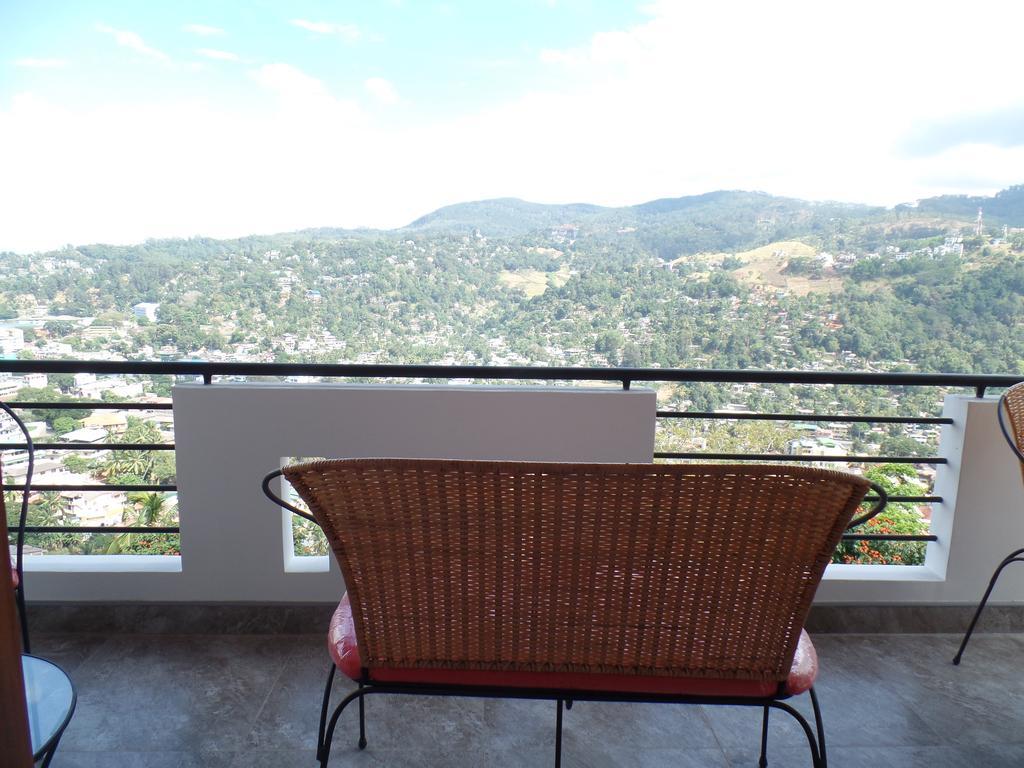 Kandyan Bluestar Villa Luaran gambar